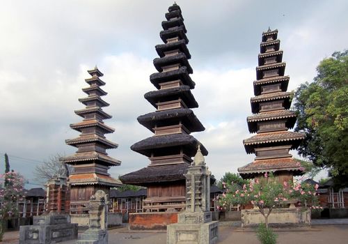 Pura_Meru